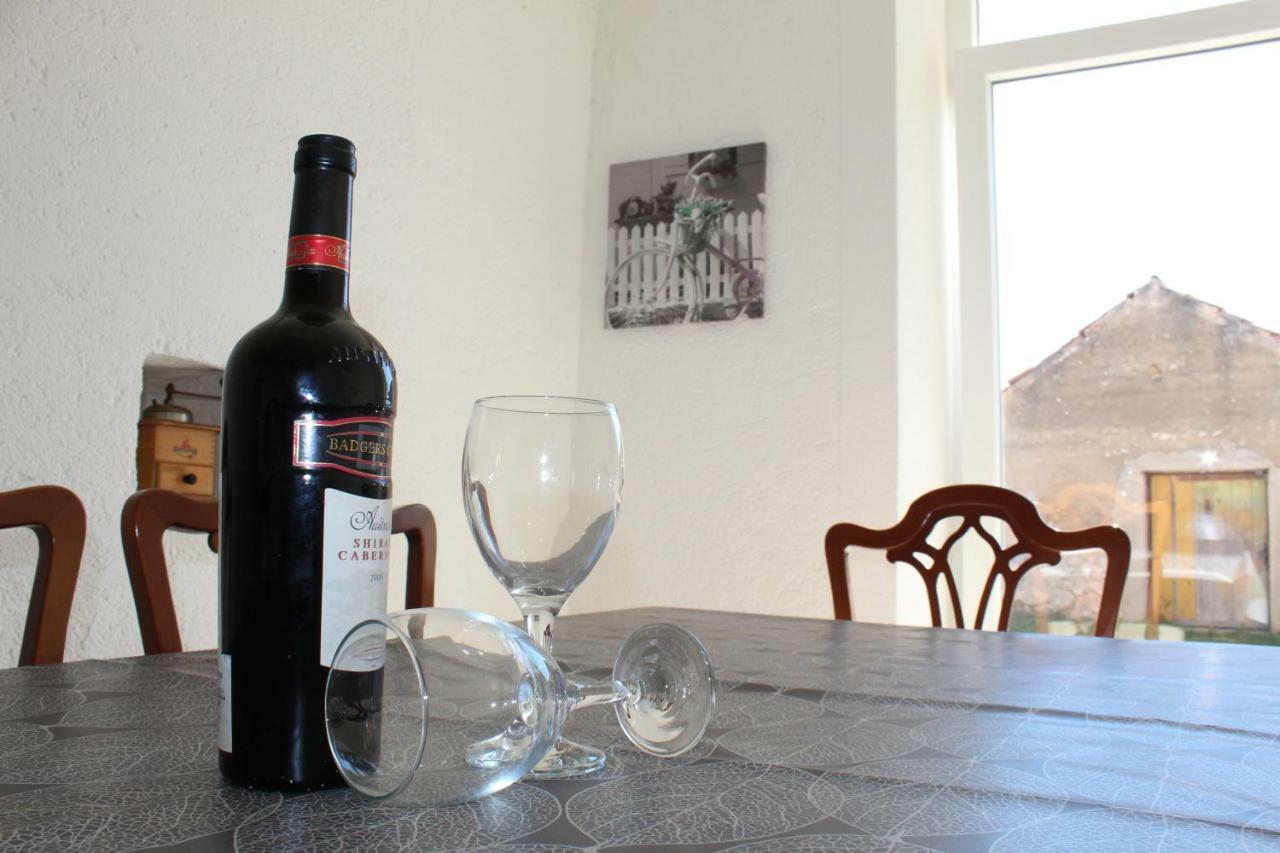 Apartman Leni Nin Exteriér fotografie