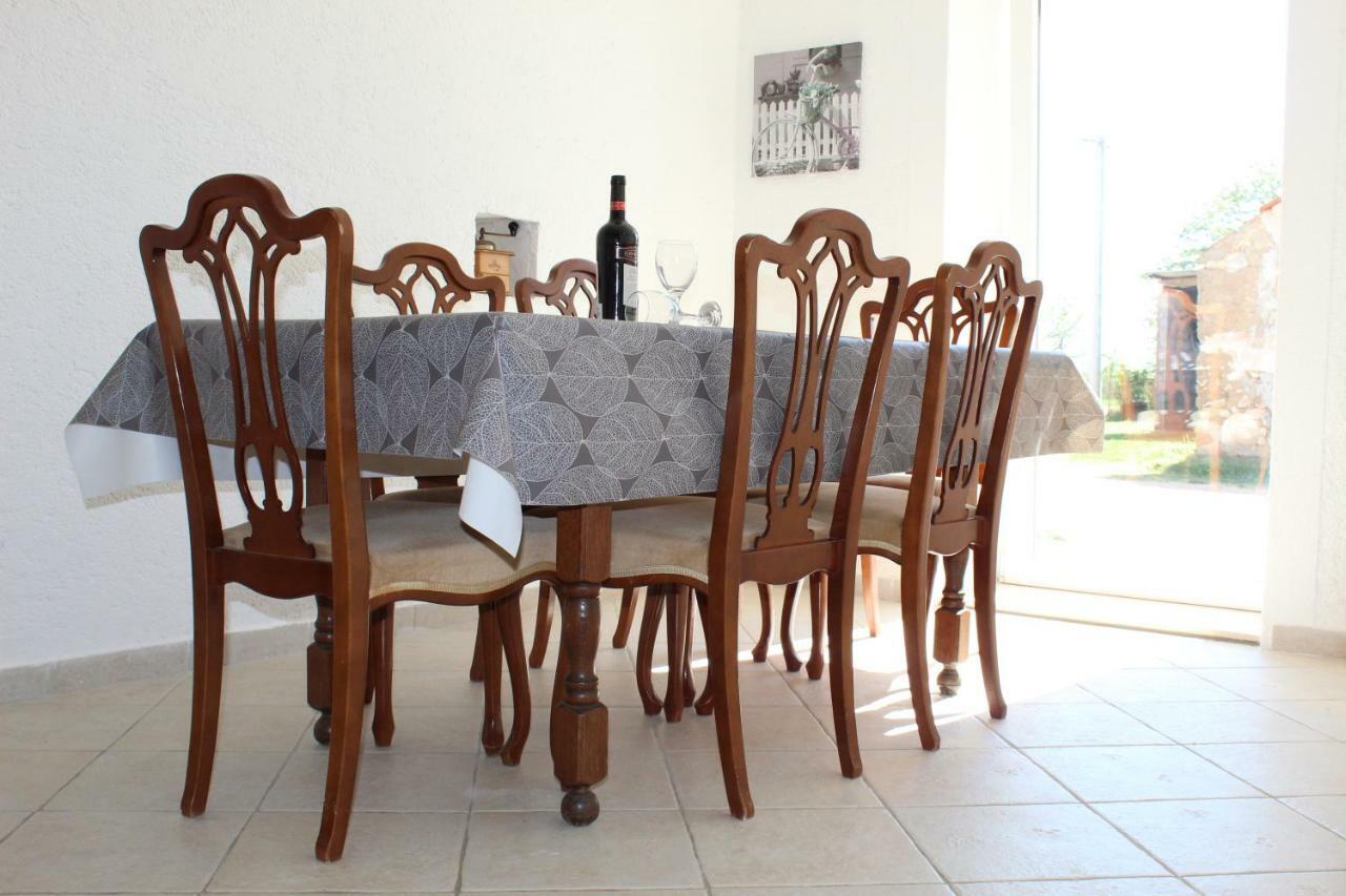 Apartman Leni Nin Exteriér fotografie